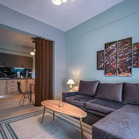 One Salonica Deluxe 2 *